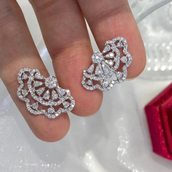 Queen Zircon silver toned earrings - Picture 4 of 5